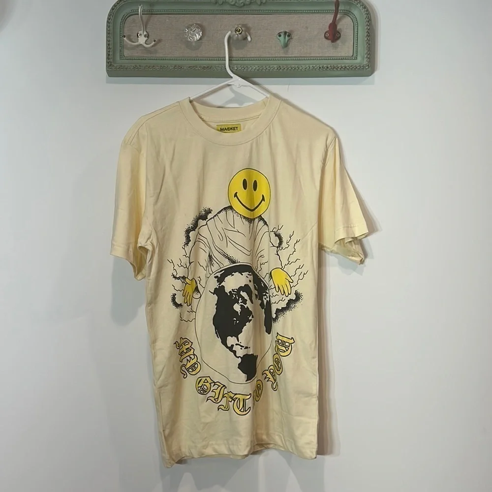 Market x Smiley my gift to you short sleeve graphic T-shirt small new with tags